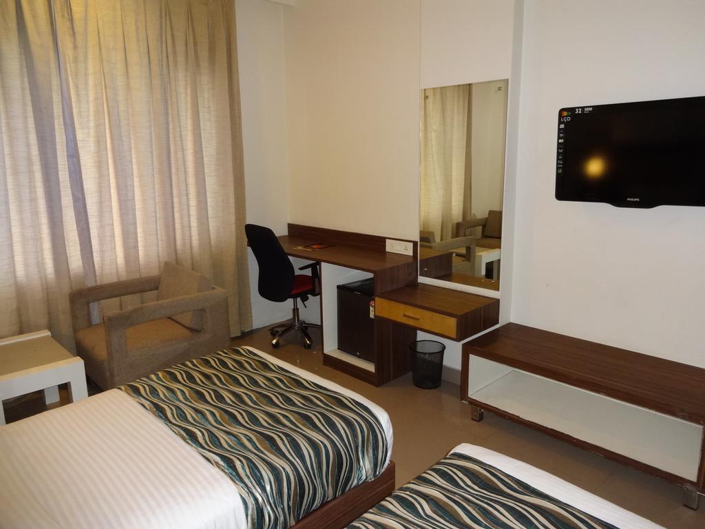 Continental Park Hotel Vijayawada Luaran gambar